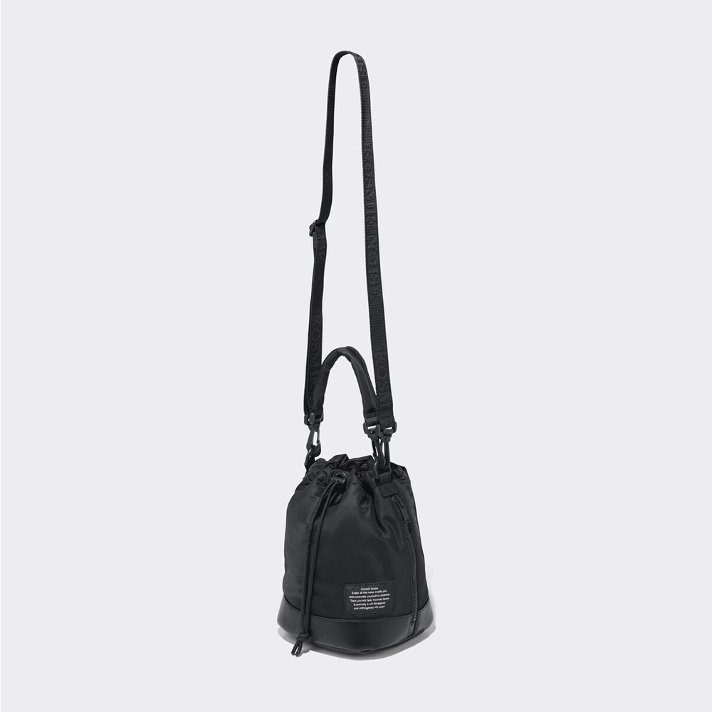 GU x UNDERCOVER Shoulder Bag Crossbody Drawstring Black NWT KOSMIK/NOISE Collab
